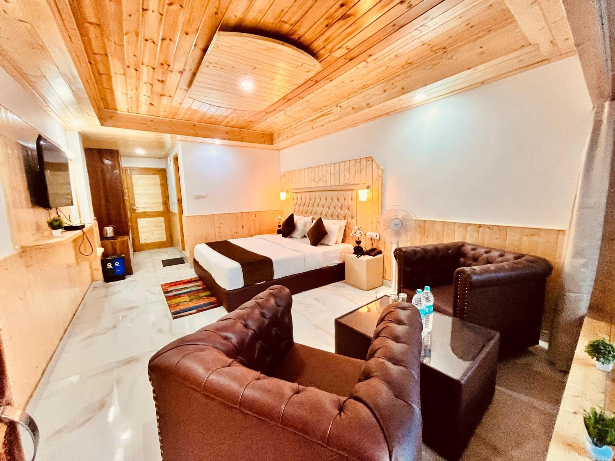 Himalayan Hill Queen Resort, Manali M98160-43400 Ngoại thất bức ảnh