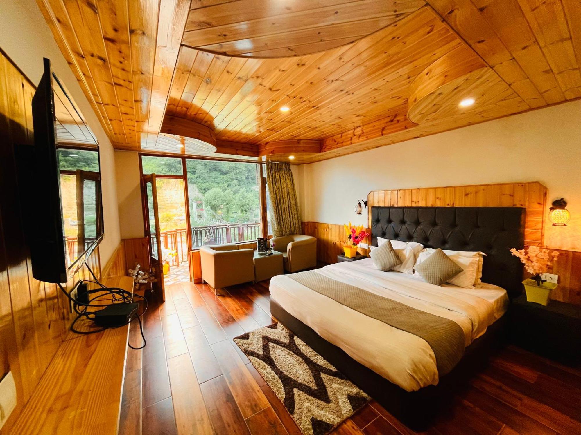 Himalayan Hill Queen Resort, Manali M98160-43400 Ngoại thất bức ảnh