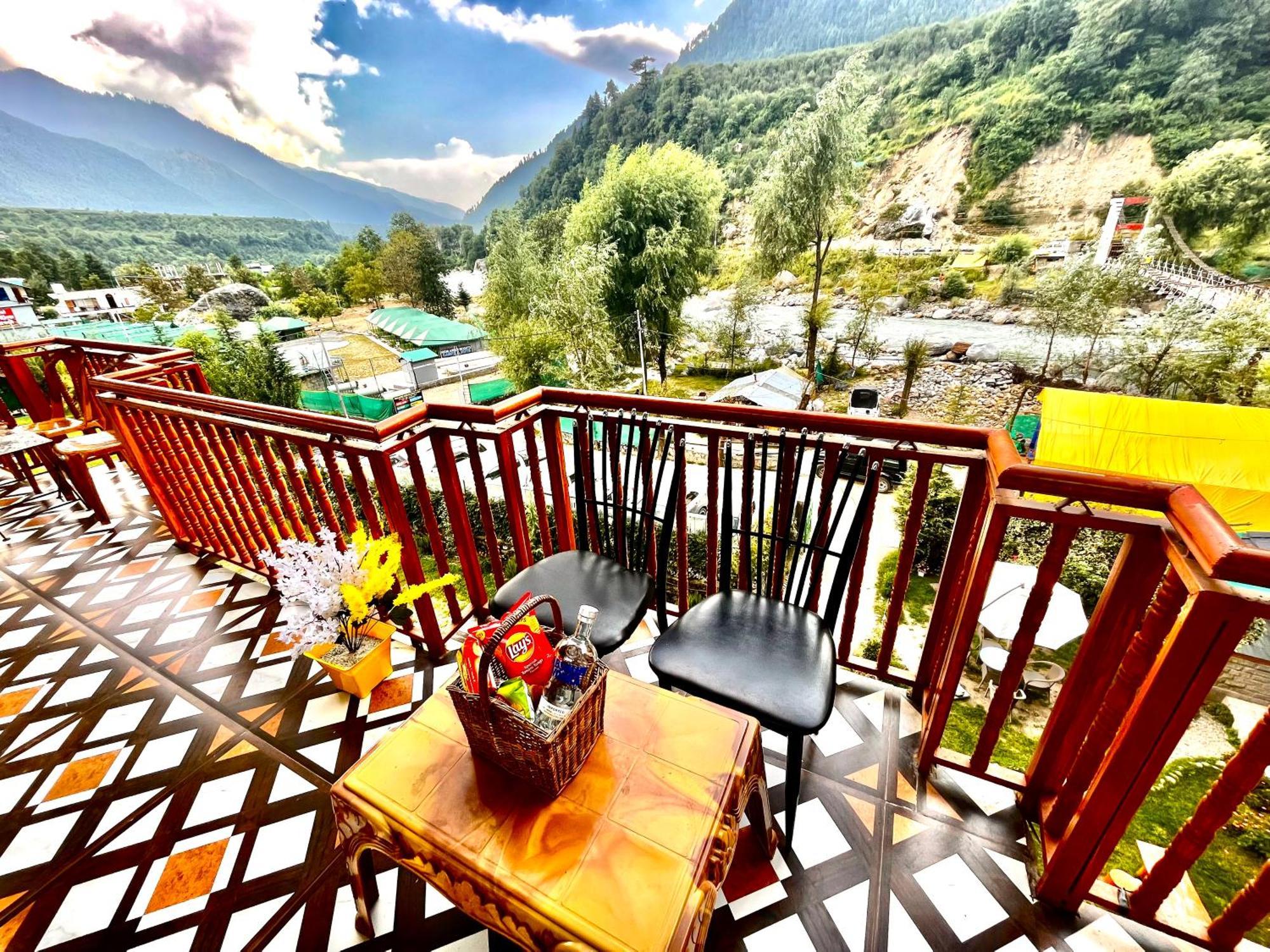 Himalayan Hill Queen Resort, Manali M98160-43400 Ngoại thất bức ảnh