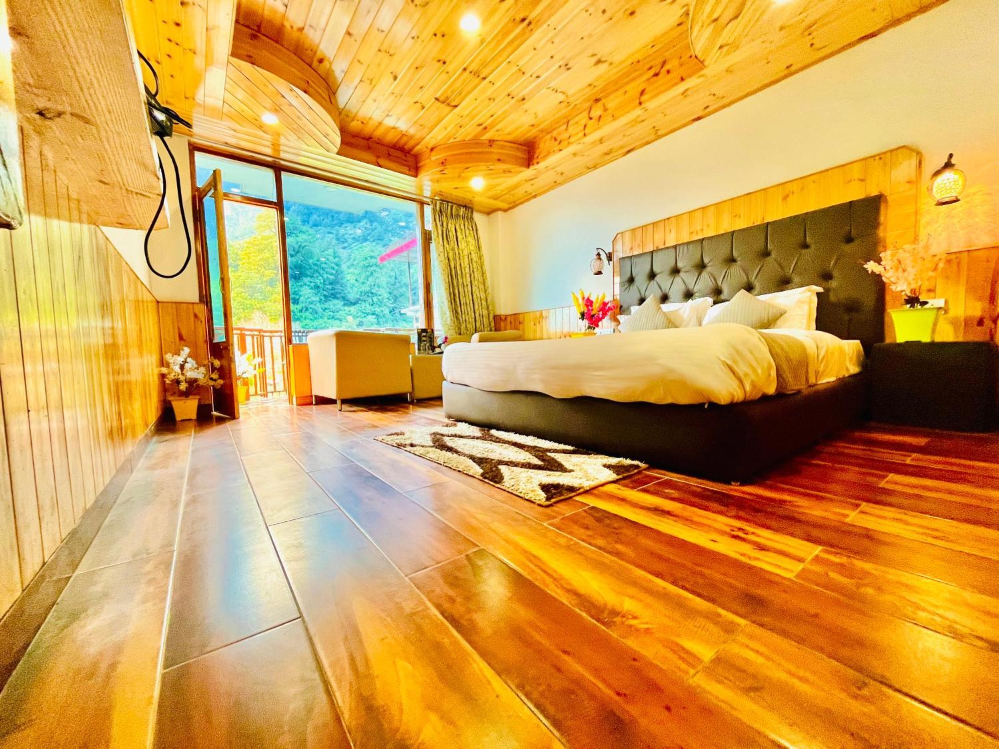 Himalayan Hill Queen Resort, Manali M98160-43400 Ngoại thất bức ảnh